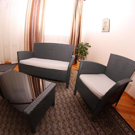 Uyut Hotel Černihiv Esterno foto